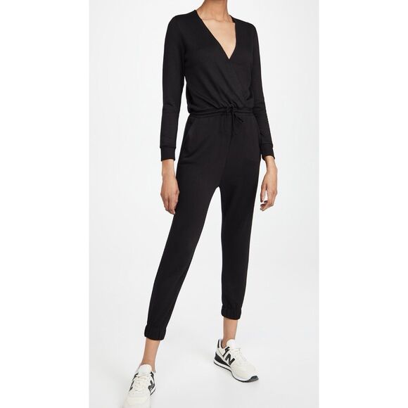 NWT Beyond Yoga Overlapping V-Neck Long Sleeve Black Jumpsuit - Picture 1 of 8